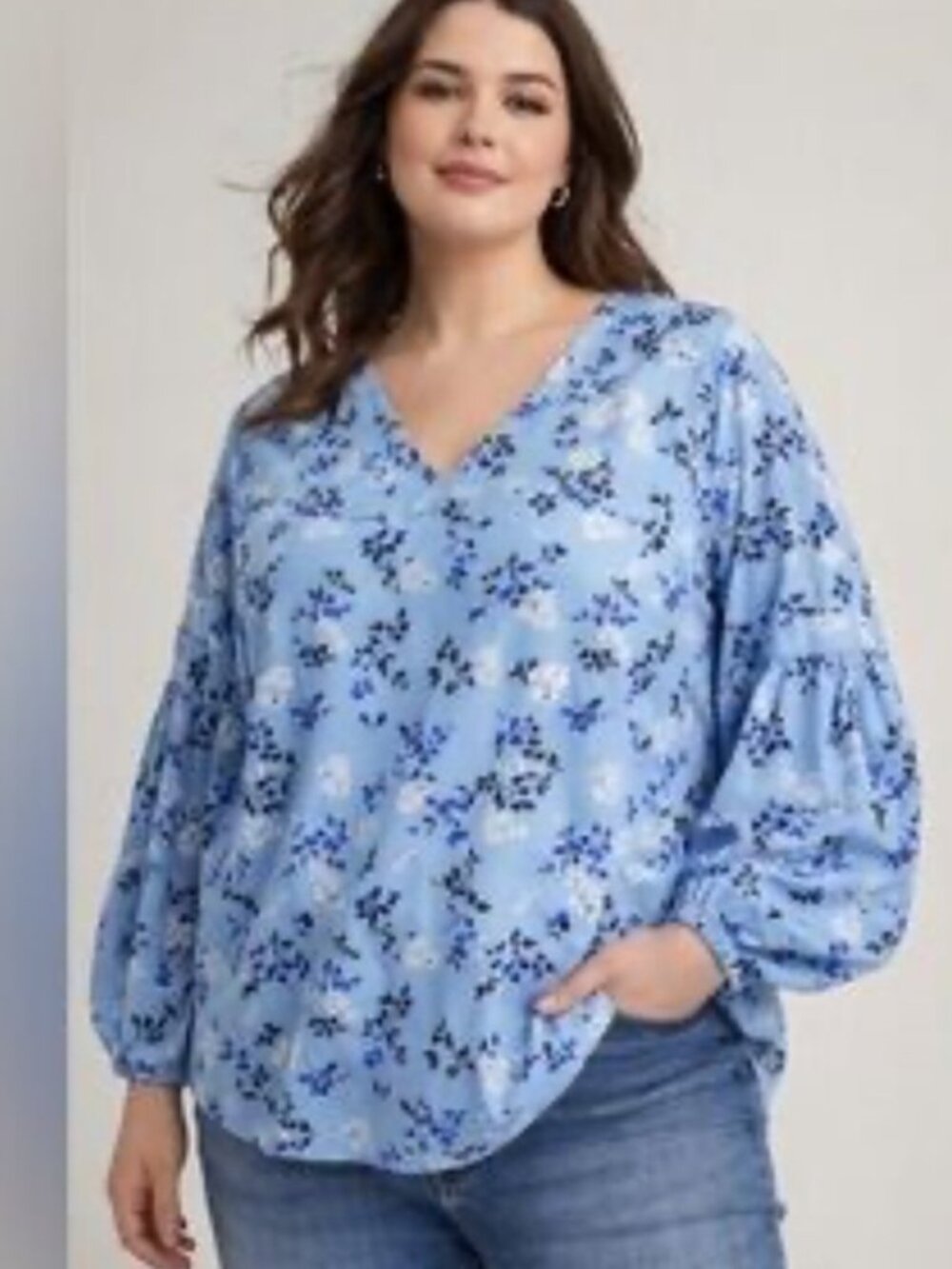 Lane Bryant Light Blue Floral V-Neck Bubble Sleeve Blouse -